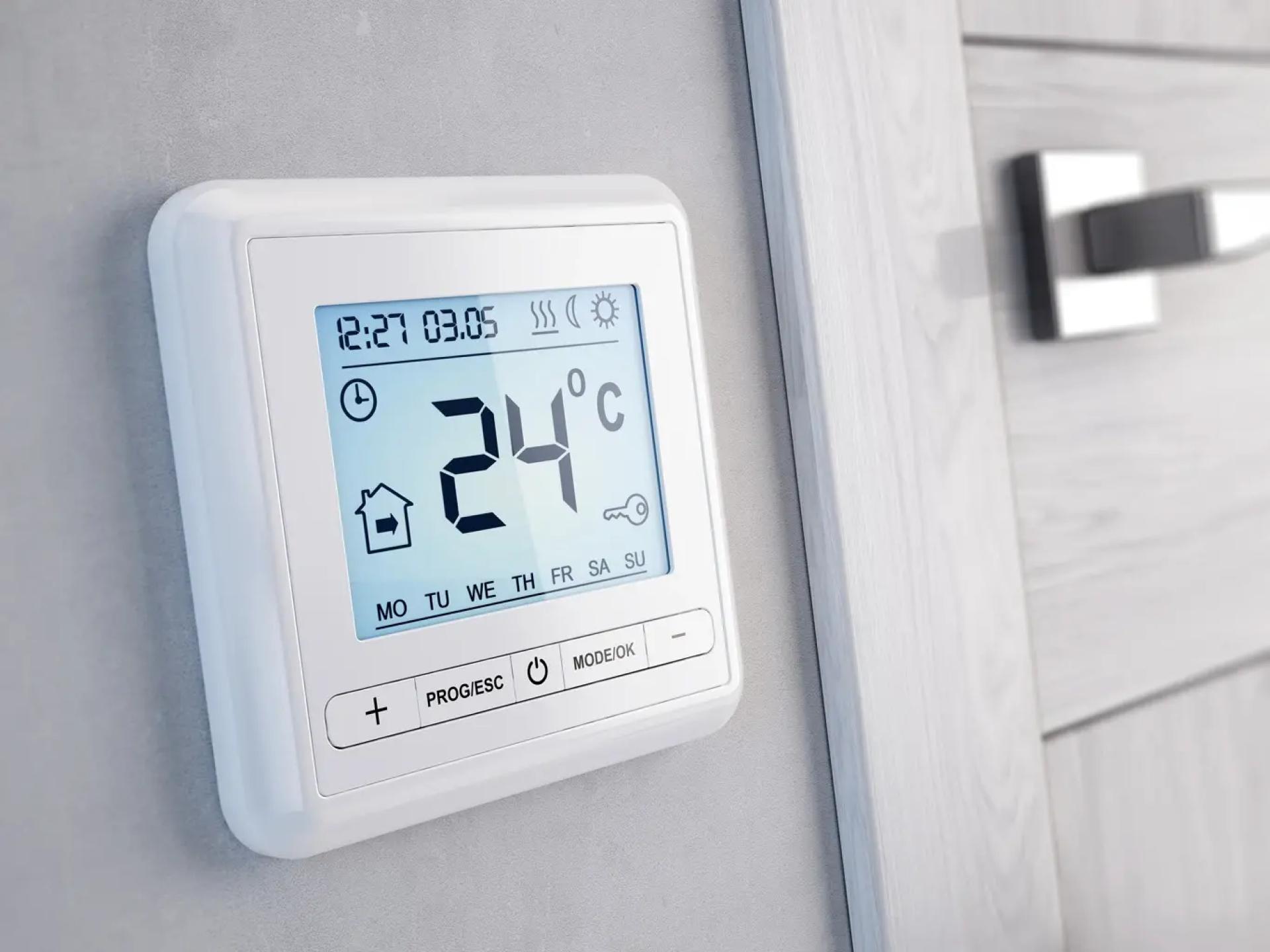 Why Have a Room Thermostat: Top 5 Reasons